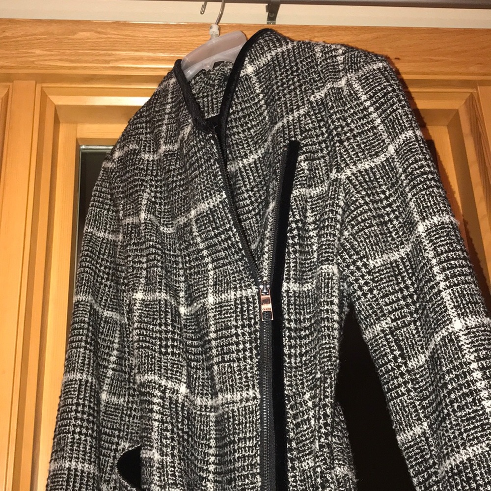GUESS Jacket - Picture 5 of 5